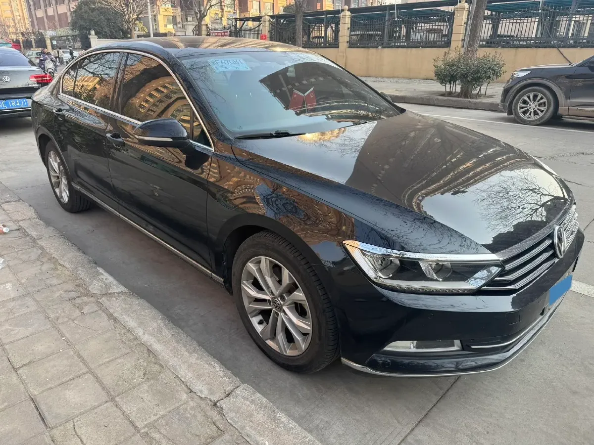 2018 Volkswagen Magotan 1.8T 180HP L4 7DCT,autocango,china used car exporter,china ev exporter,chinese used car exporter,chinese used ev exporter