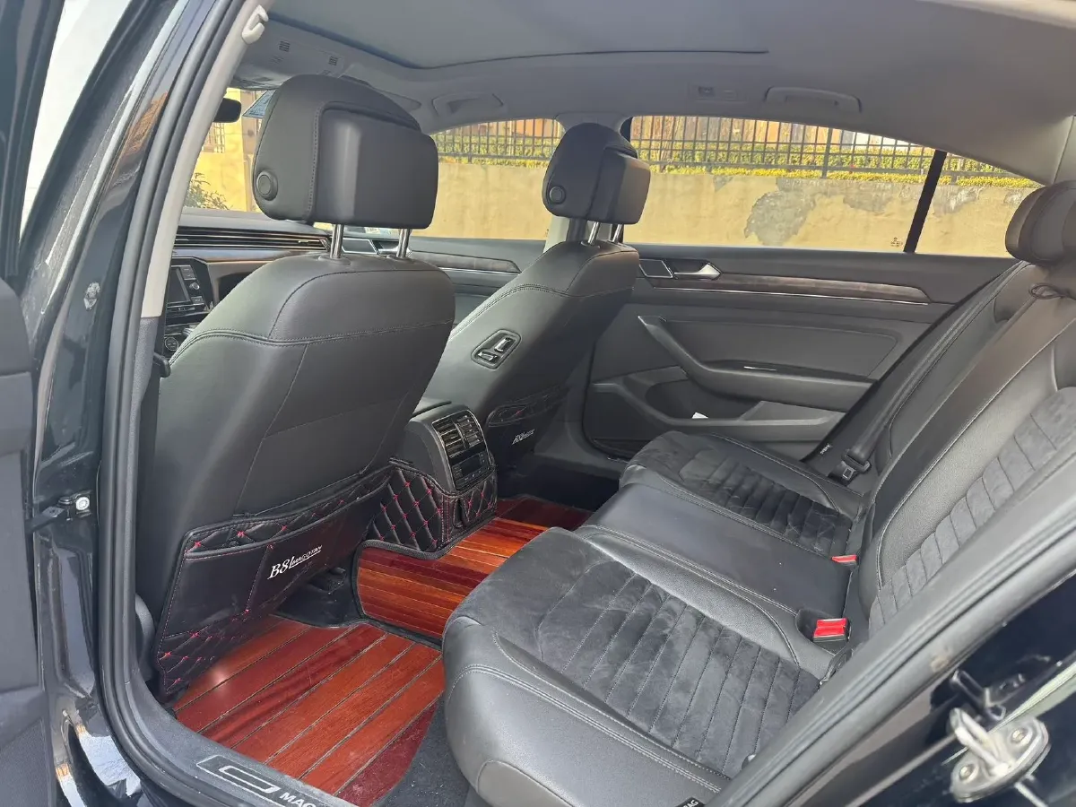 2018 Volkswagen Magotan 1.8T 180HP L4 7DCT,autocango,china used car exporter,china ev exporter,chinese used car exporter,chinese used ev exporter