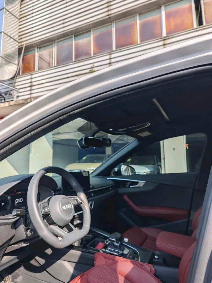 2023 Audi A4L 2.0T 190HP L4 7DCT,autocango,china used car exporter,china ev exporter,chinese used car exporter,chinese used ev exporter