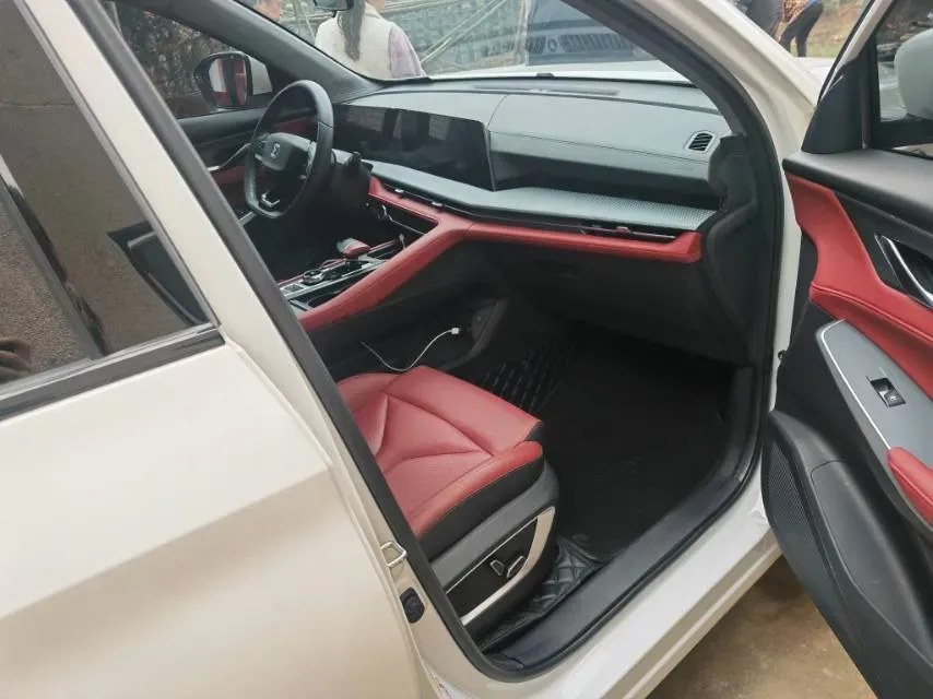 2022 ChangAn CS75 Plus 1.5T 178HP L4 6AT,autocango,china used car exporter,china ev exporter,chinese used car exporter,chinese used ev exporter