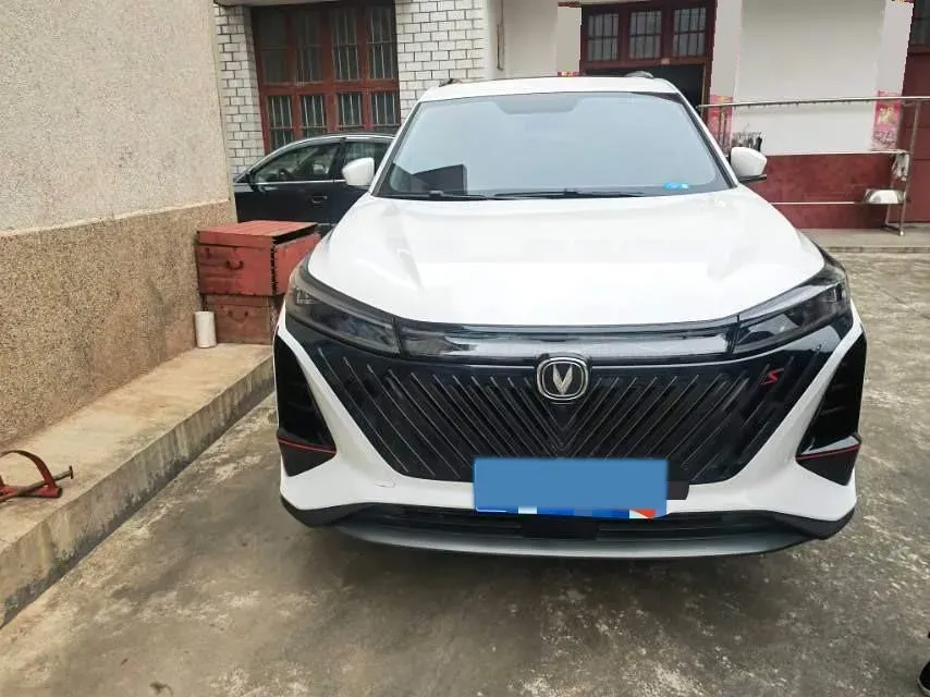 2022 ChangAn CS75 Plus 1.5T 178HP L4 6AT,autocango,china used car exporter,china ev exporter,chinese used car exporter,chinese used ev exporter
