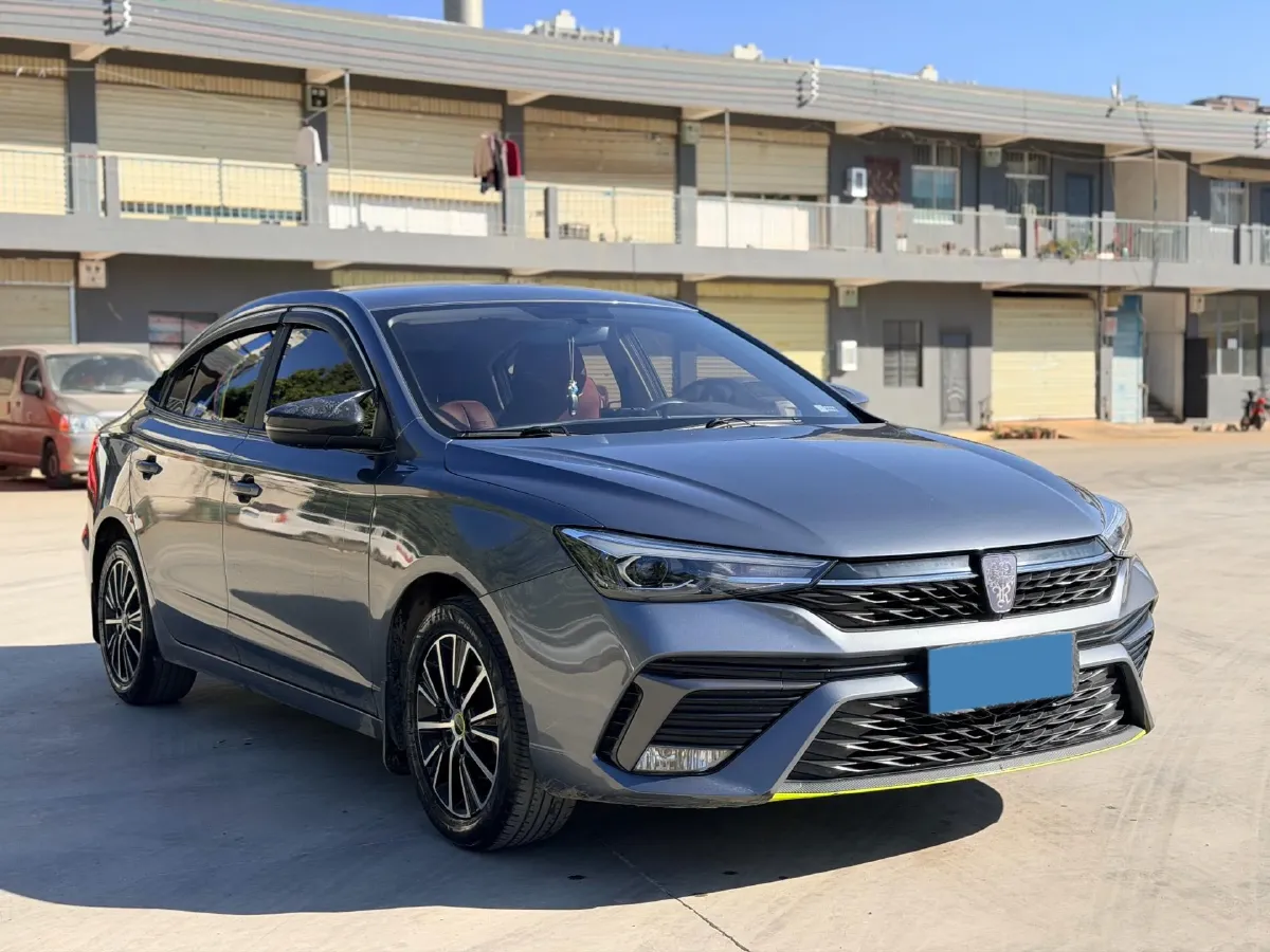 2021 Roewe i5 1.5L 120HP L4 5MT,autocango,china used car exporter,china ev exporter,chinese used car exporter,chinese used ev exporter