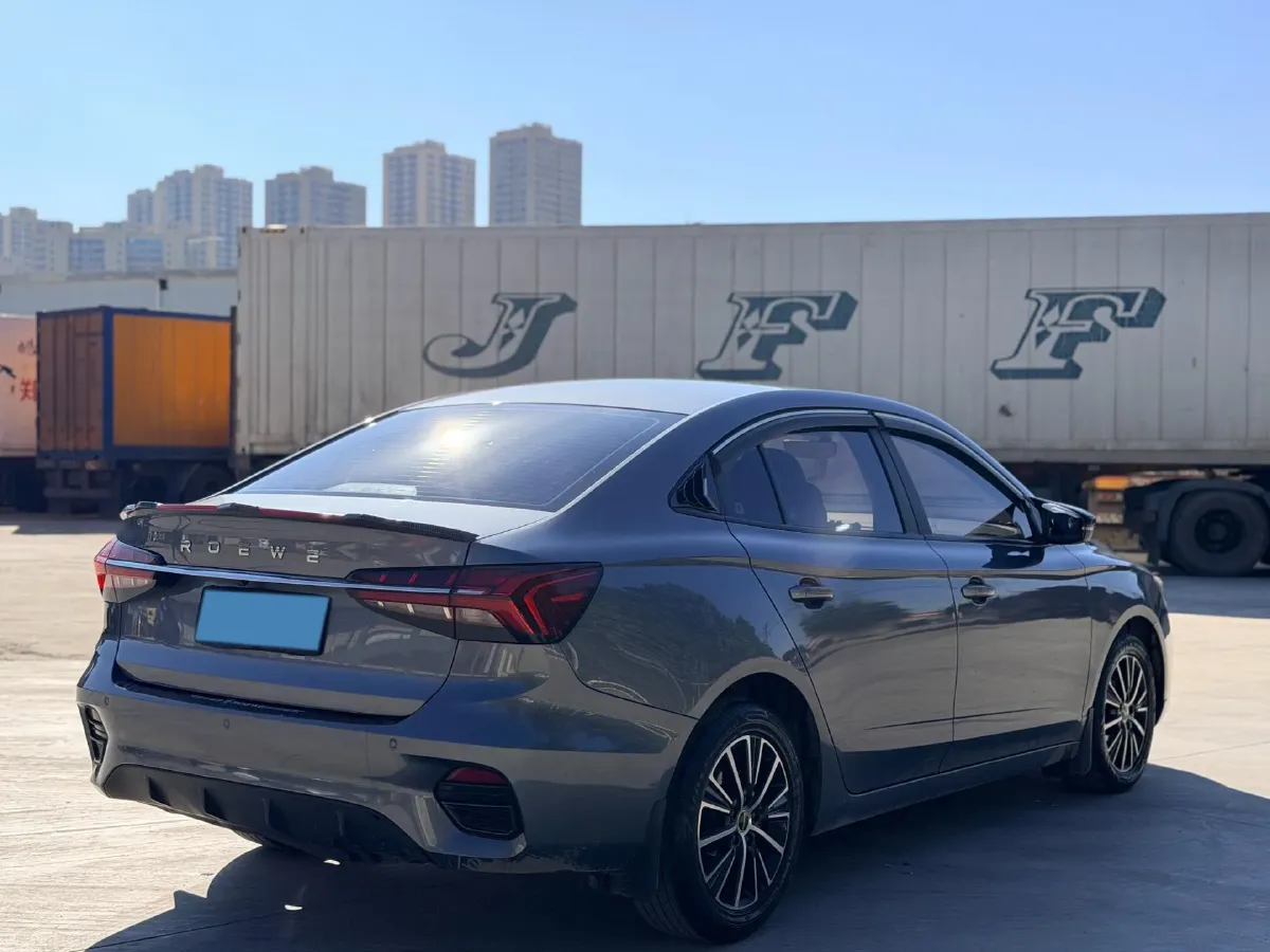 2021 Roewe i5 1.5L 120HP L4 5MT,autocango,china used car exporter,china ev exporter,chinese used car exporter,chinese used ev exporter