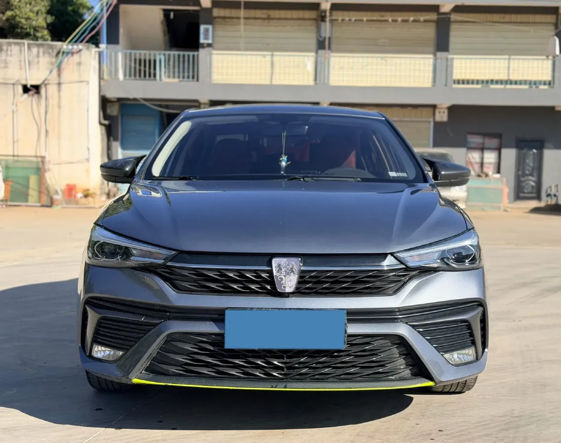 2021 Roewe i5 1.5L 120HP L4 5MT,autocango,china used car exporter,china ev exporter,chinese used car exporter,chinese used ev exporter