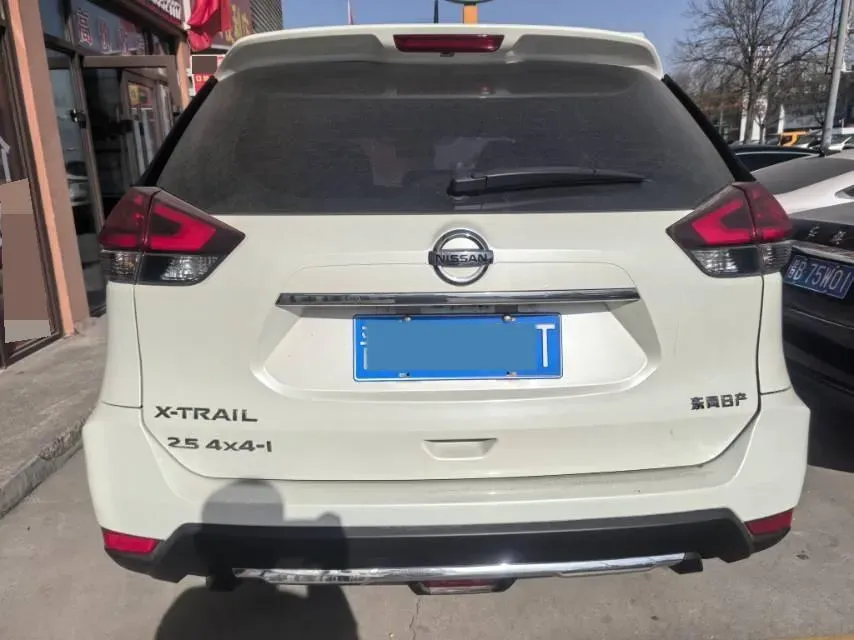 2021 Nissan X-Trail 2.5L 181HP L4 CVT,autocango,china used car exporter,china ev exporter,chinese used car exporter,chinese used ev exporter