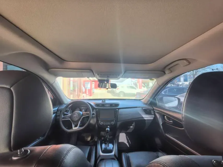 2021 Nissan X-Trail 2.5L 181HP L4 CVT,autocango,china used car exporter,china ev exporter,chinese used car exporter,chinese used ev exporter