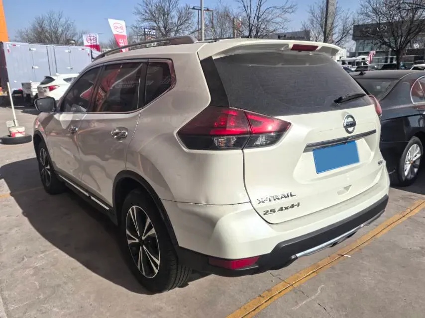 2021 Nissan X-Trail 2.5L 181HP L4 CVT,autocango,china used car exporter,china ev exporter,chinese used car exporter,chinese used ev exporter