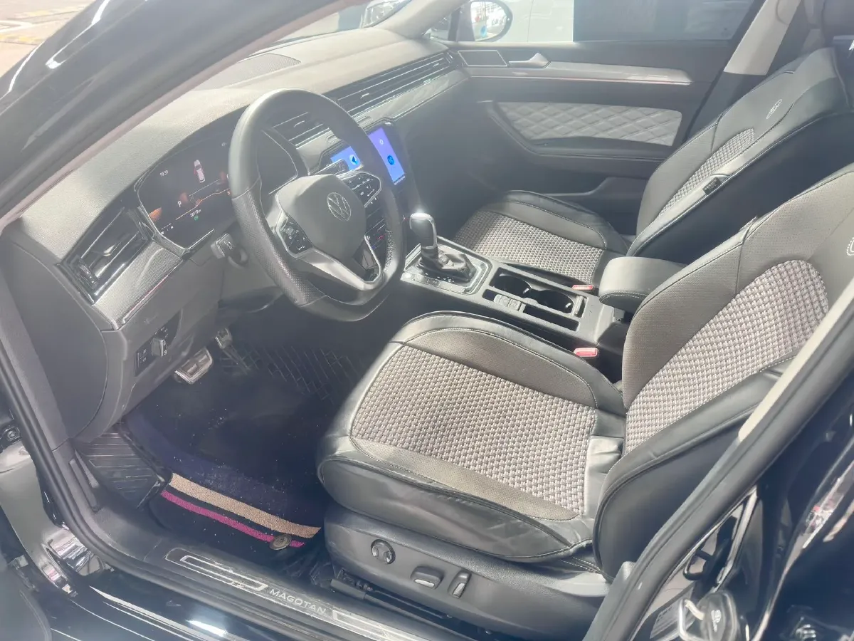 2023 Volkswagen Magotan 2.0T 186HP L4 7DCT,autocango,china used car exporter,china ev exporter,chinese used car exporter,chinese used ev exporter