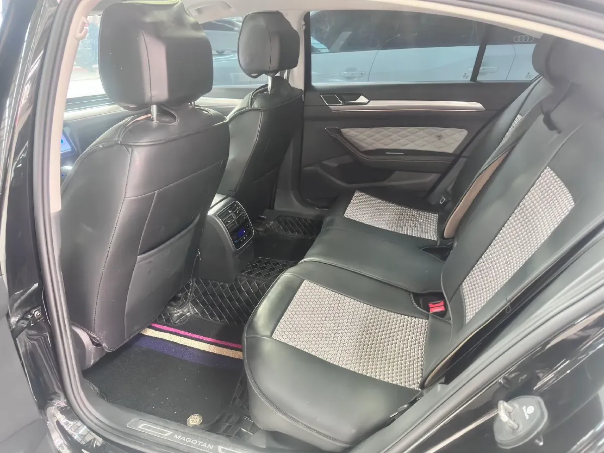 2023 Volkswagen Magotan 2.0T 186HP L4 7DCT,autocango,china used car exporter,china ev exporter,chinese used car exporter,chinese used ev exporter