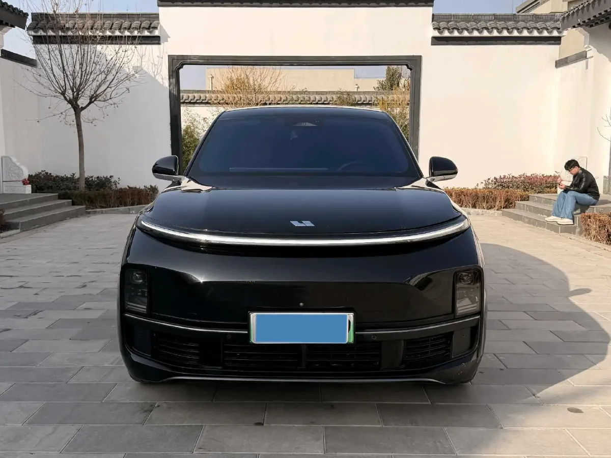 2023 Li L7 Range Extended 154HP REEV 40.9KWH,autocango,china used car exporter,china ev exporter,chinese used car exporter,chinese used ev exporter