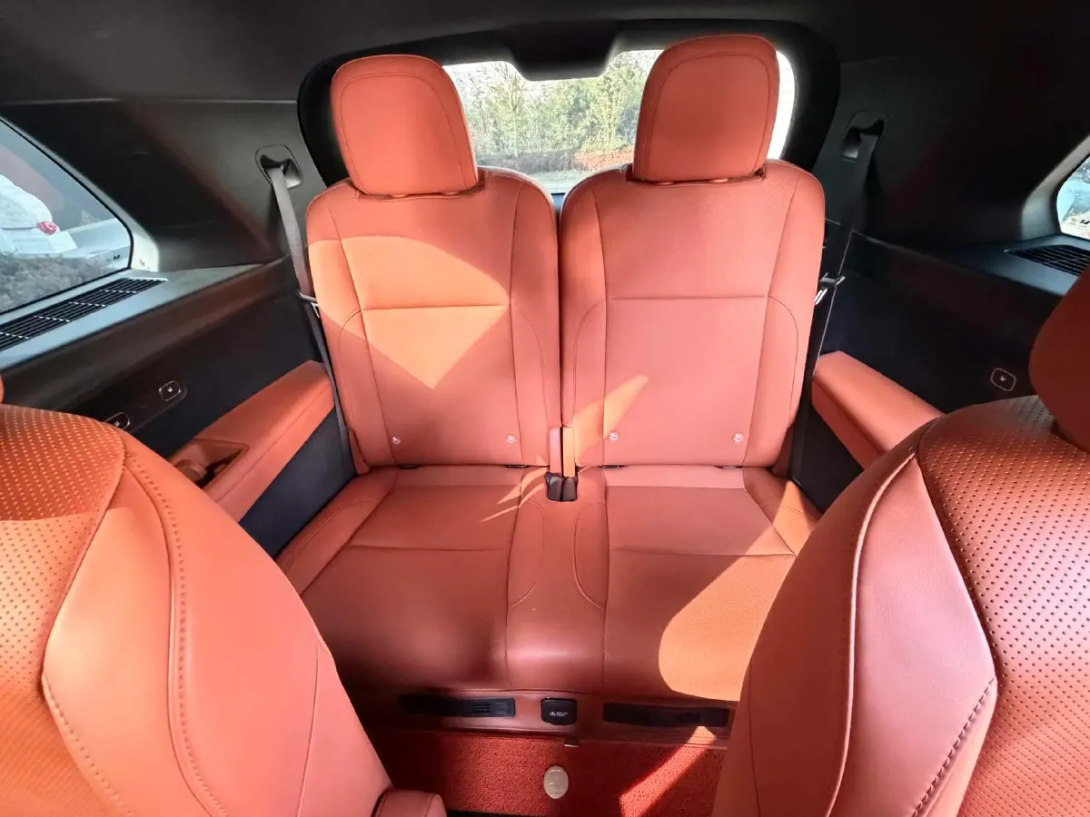 2023 Li L7 Range Extended 154HP REEV 40.9KWH,autocango,china used car exporter,china ev exporter,chinese used car exporter,chinese used ev exporter