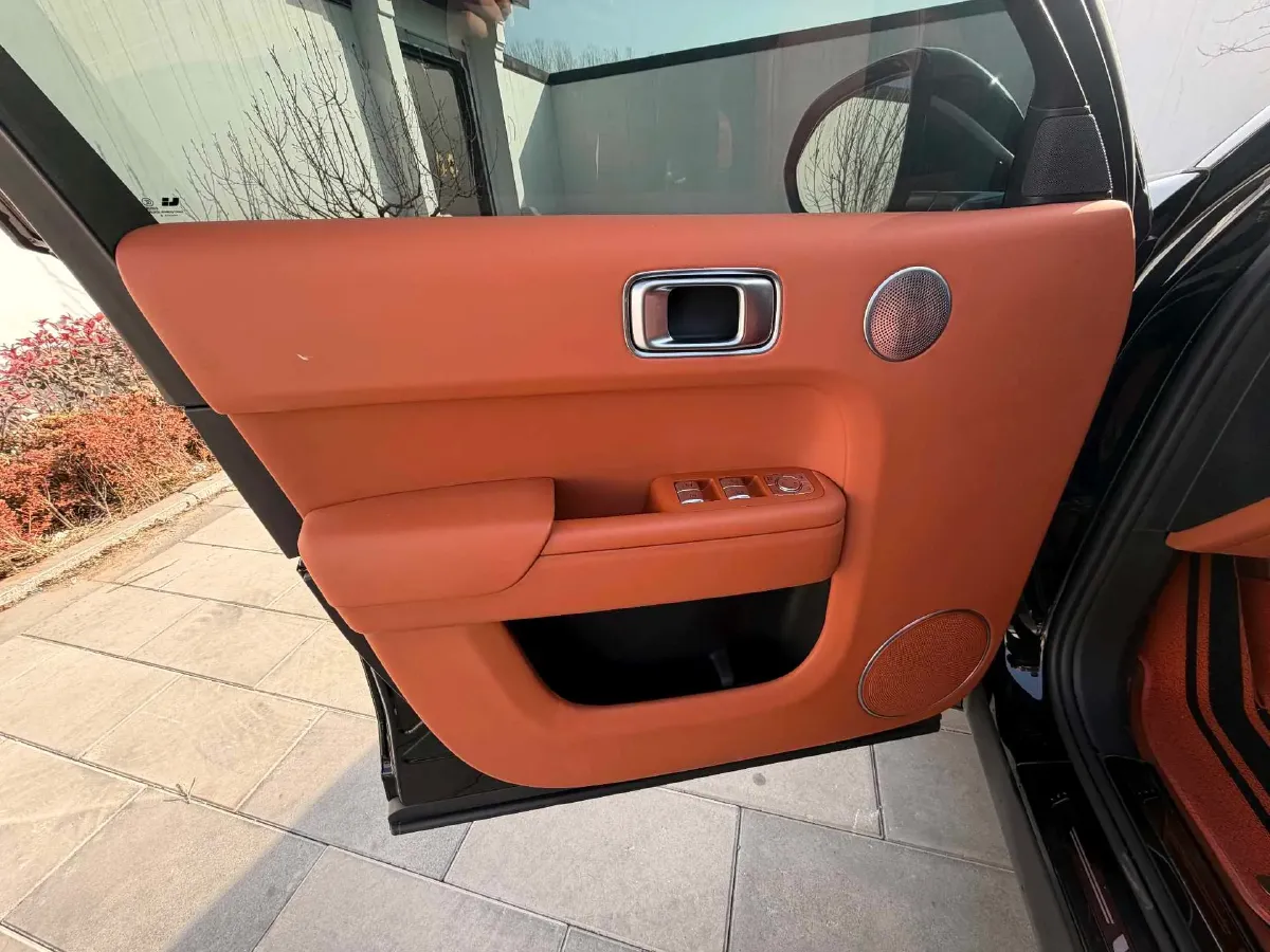 2023 Li L7 Range Extended 154HP REEV 40.9KWH,autocango,china used car exporter,china ev exporter,chinese used car exporter,chinese used ev exporter