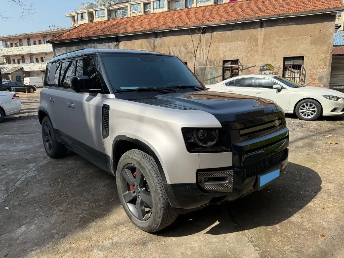 2024 Land Rover Defender 3.0T 400HP L6 8AT,autocango,china used car exporter,china ev exporter,chinese used car exporter,chinese used ev exporter