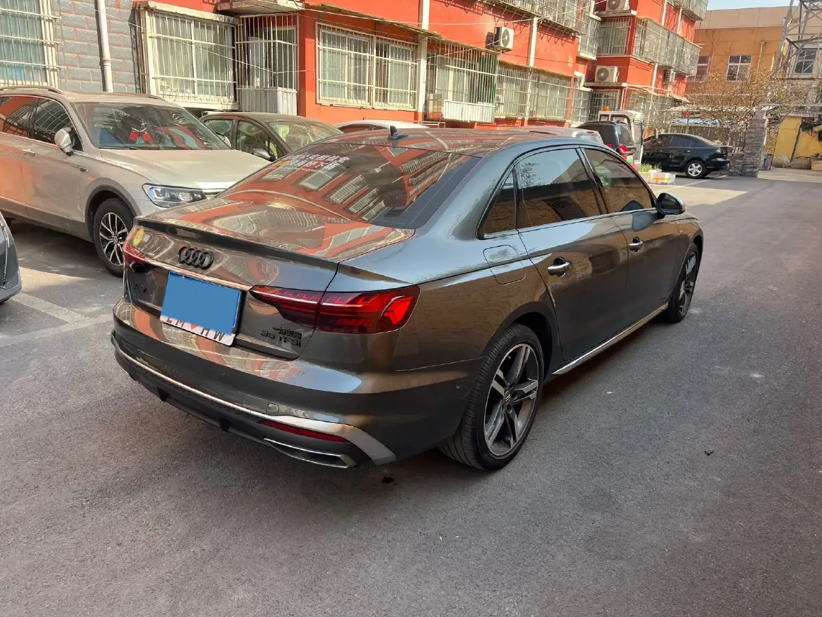 2020 Audi A4L 2.0T 190HP L4 7DCT,autocango,china used car exporter,china ev exporter,chinese used car exporter,chinese used ev exporter