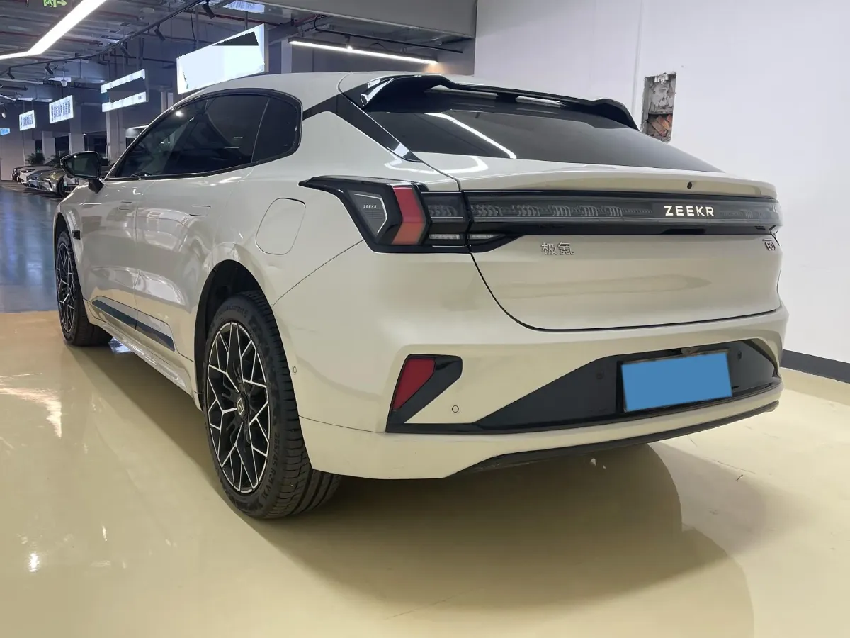 2025 Zeekr 001 BEV 100KWH,autocango,china used car exporter,china ev exporter,chinese used car exporter,chinese used ev exporter