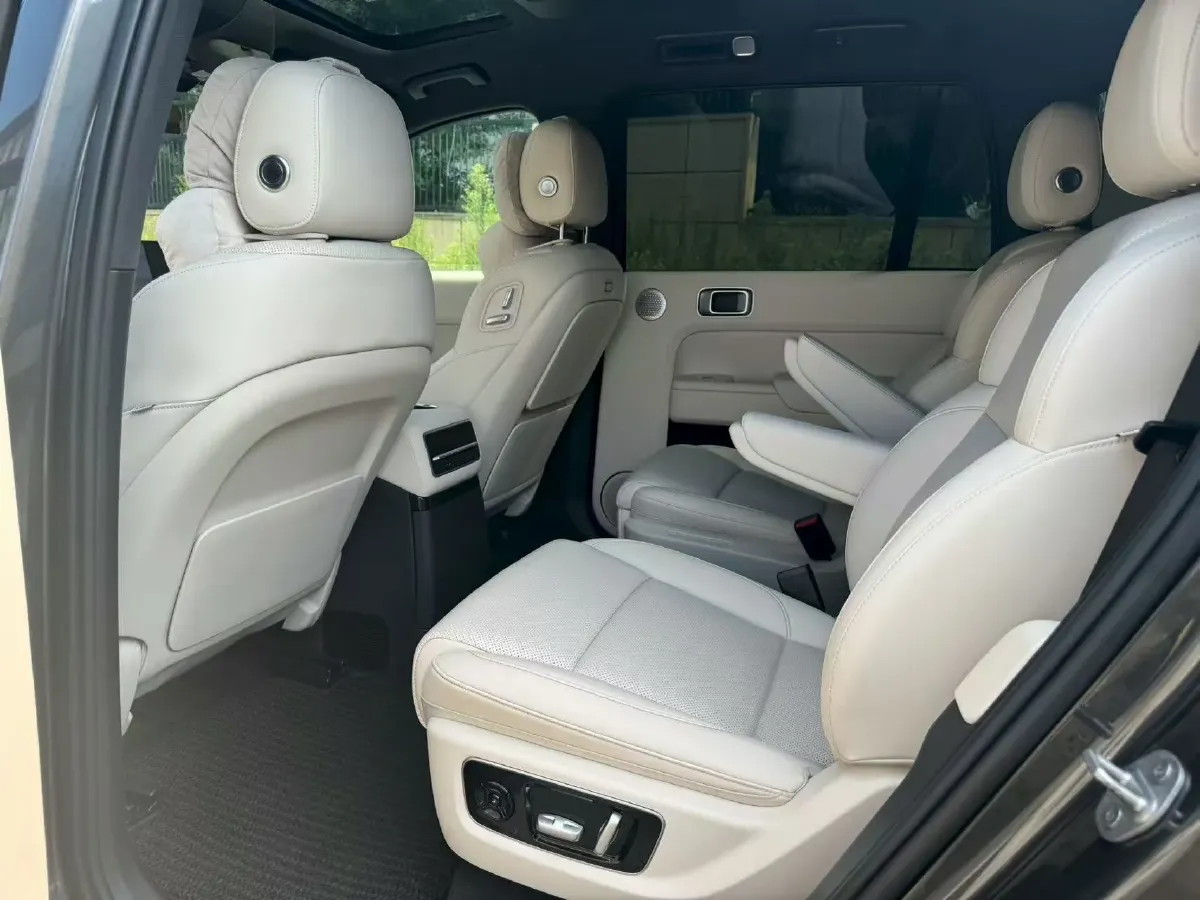 2022 Li L9 Range Extended 154HP REEV 42.6KWH,autocango,china used car exporter,china ev exporter,chinese used car exporter,chinese used ev exporter