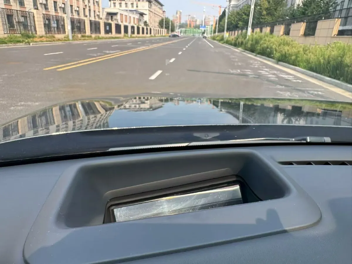 2022 Li L9 Range Extended 154HP REEV 42.6KWH,autocango,china used car exporter,china ev exporter,chinese used car exporter,chinese used ev exporter