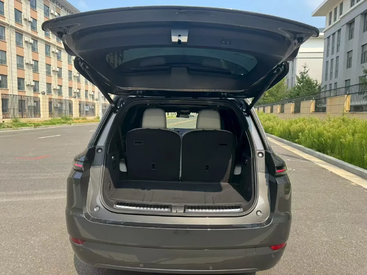 2022 Li L9 Range Extended 154HP REEV 42.6KWH,autocango,china used car exporter,china ev exporter,chinese used car exporter,chinese used ev exporter