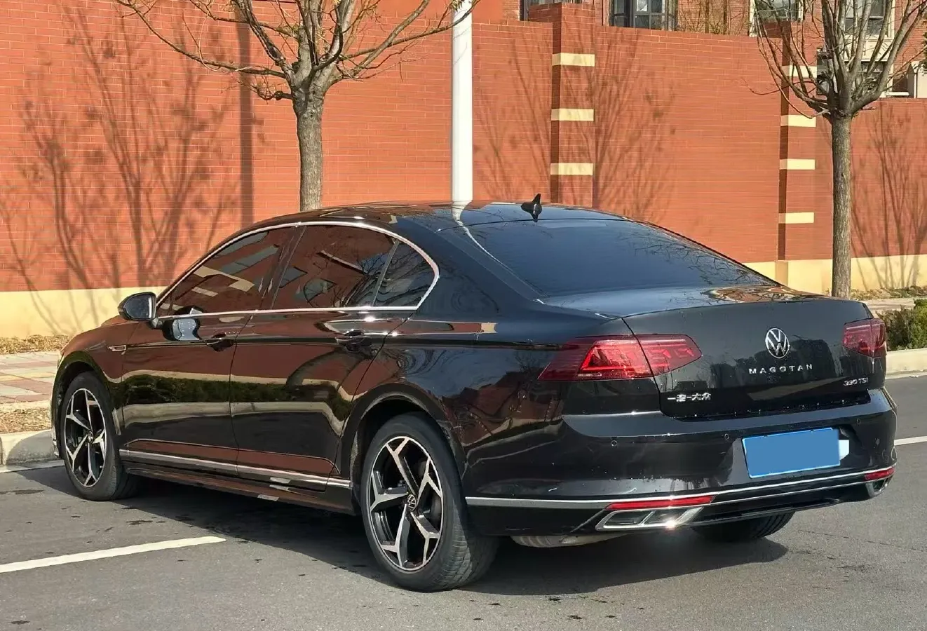 2023 Volkswagen Magotan 2.0T 186HP L4 7DCT,autocango,china used car exporter,china ev exporter,chinese used car exporter,chinese used ev exporter