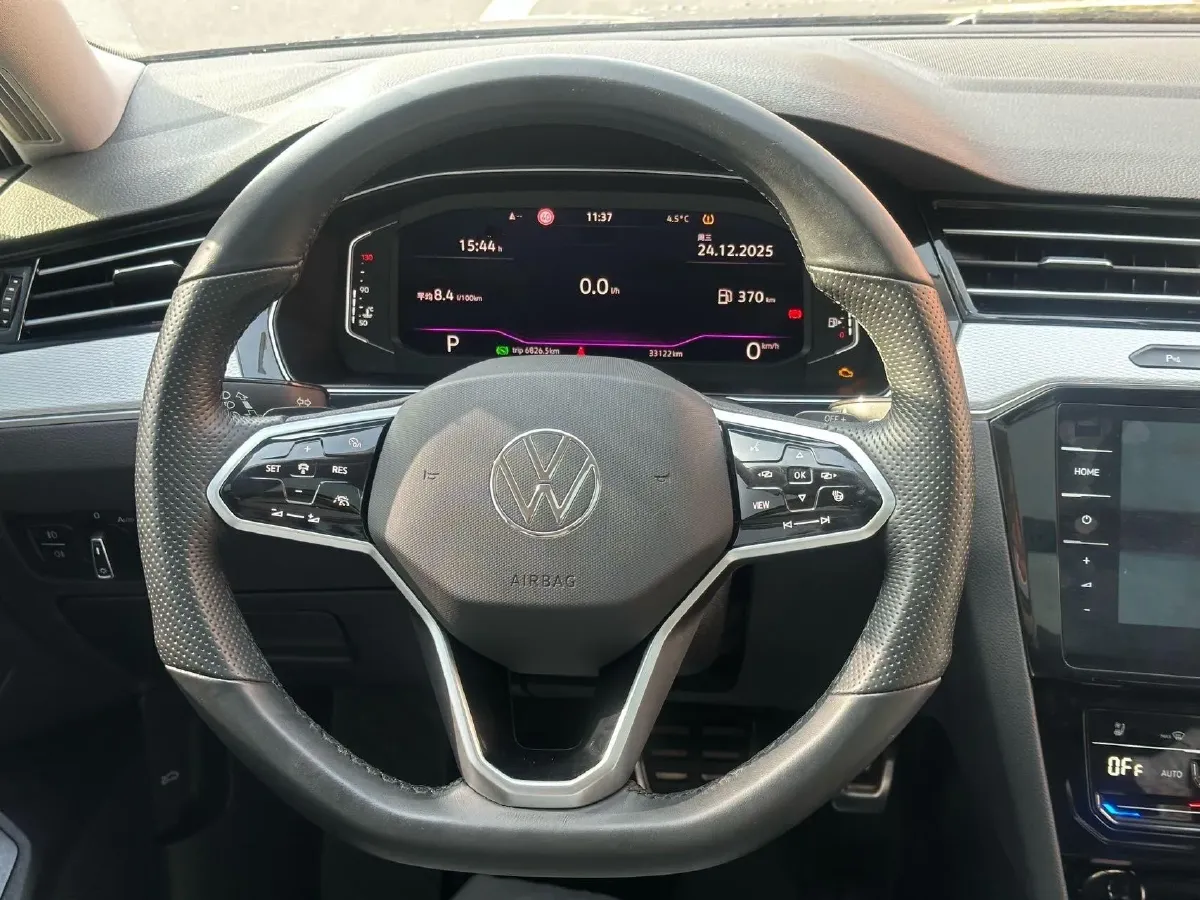 2023 Volkswagen Magotan 2.0T 186HP L4 7DCT,autocango,china used car exporter,china ev exporter,chinese used car exporter,chinese used ev exporter