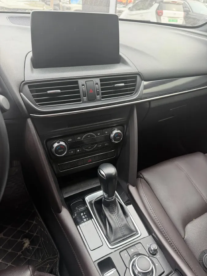 2021 Mazda CX-4 2.5L 192HP L4 6AT,autocango,china used car exporter,china ev exporter,chinese used car exporter,chinese used ev exporter