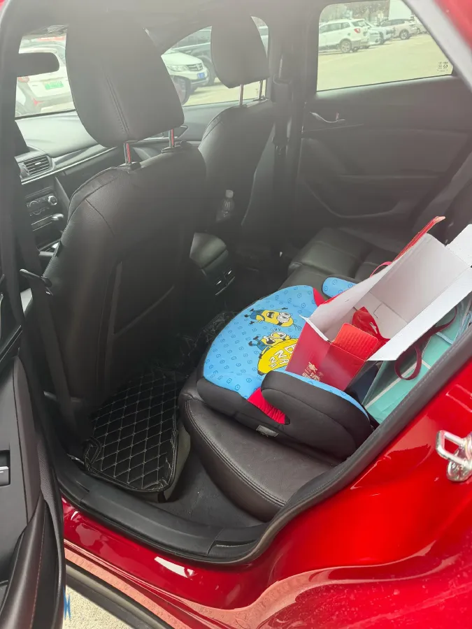 2021 Mazda CX-4 2.5L 192HP L4 6AT,autocango,china used car exporter,china ev exporter,chinese used car exporter,chinese used ev exporter