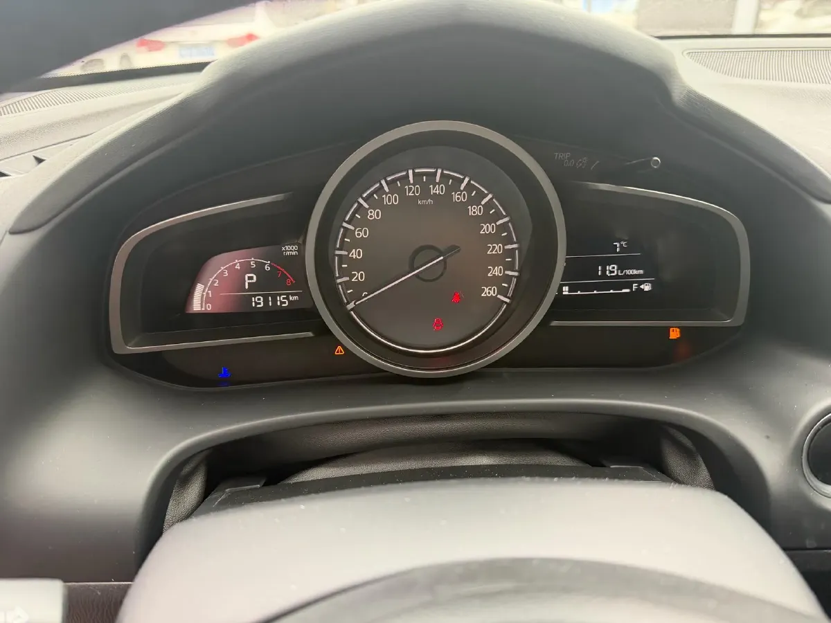 2021 Mazda CX-4 2.5L 192HP L4 6AT,autocango,china used car exporter,china ev exporter,chinese used car exporter,chinese used ev exporter