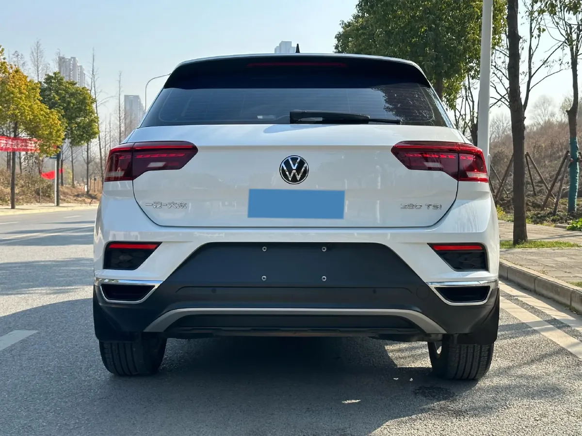 2021 Volkswagen T-Roc 1.4T 150HP L4 7DCT,autocango,china used car exporter,china ev exporter,chinese used car exporter,chinese used ev exporter