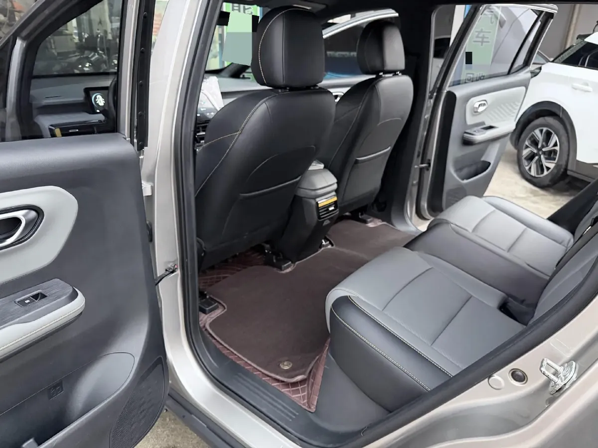 2022 Geely Okavango 1.8T 184HP L4 7DCT,autocango,china used car exporter,china ev exporter,chinese used car exporter,chinese used ev exporter