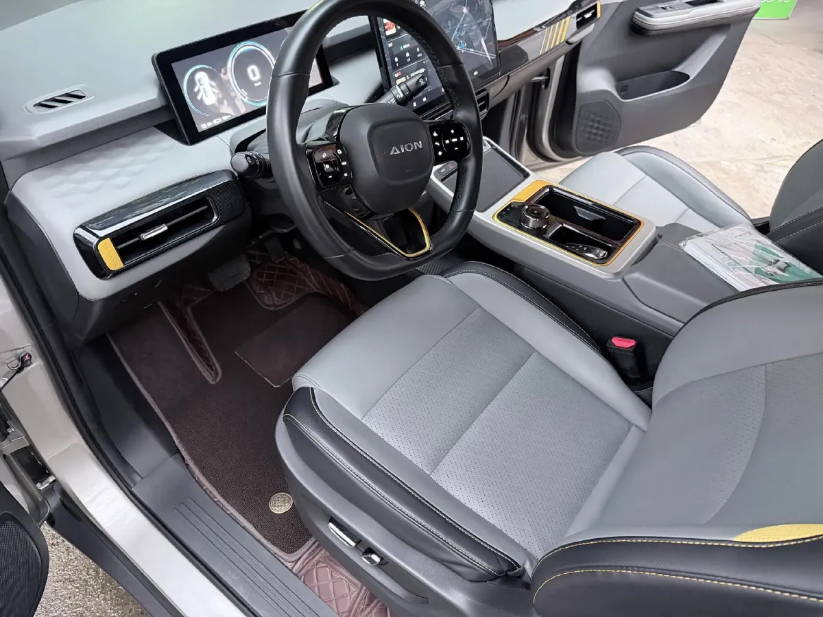 2022 Geely Okavango 1.8T 184HP L4 7DCT,autocango,china used car exporter,china ev exporter,chinese used car exporter,chinese used ev exporter