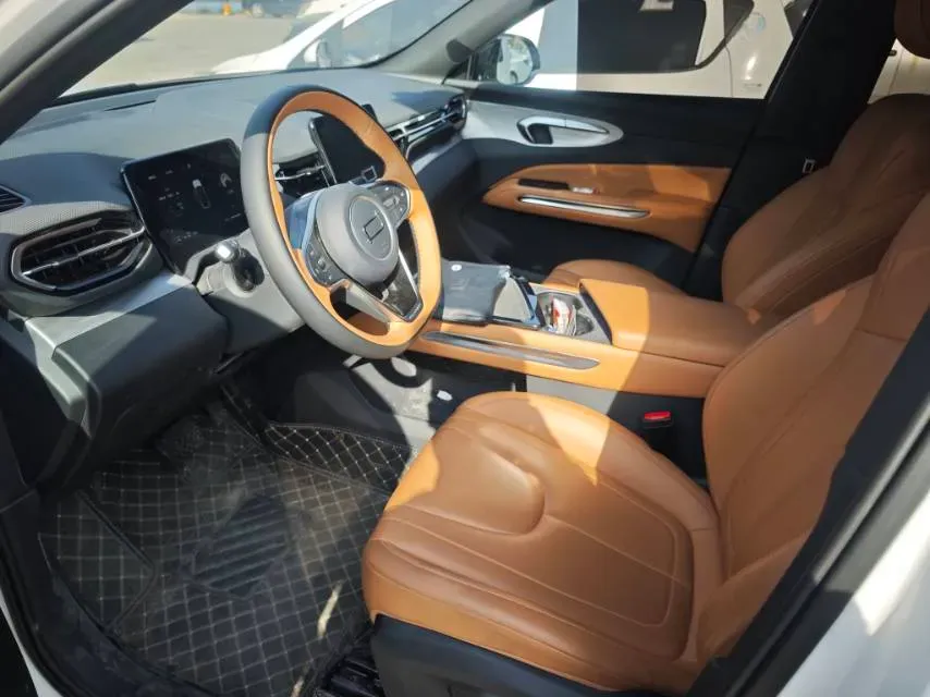 2025 Bestune YueYi 07 1.5T 150HP L4 1DHT PHEV,autocango,china used car exporter,china ev exporter,chinese used car exporter,chinese used ev exporter