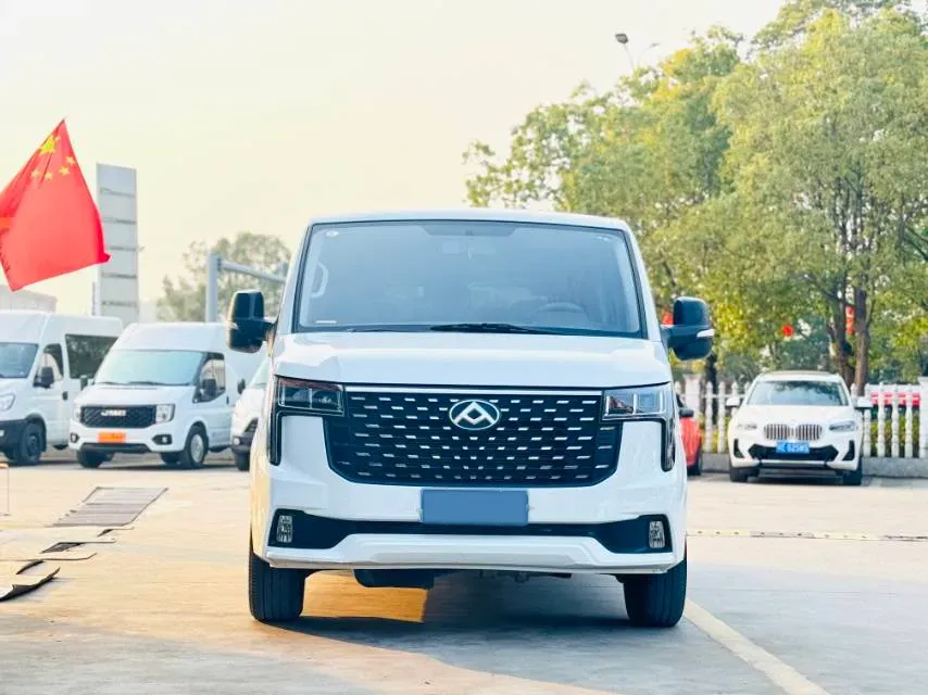 2023 MAXUS XinTu V80 2.0T 139HP L4 6MT,autocango,china used car exporter,china ev exporter,chinese used car exporter,chinese used ev exporter