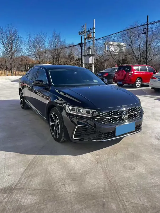 2024 Volkswagen Passat 2.0T 186HP L4 7DCT,autocango,china used car exporter,china ev exporter,chinese used car exporter,chinese used ev exporter