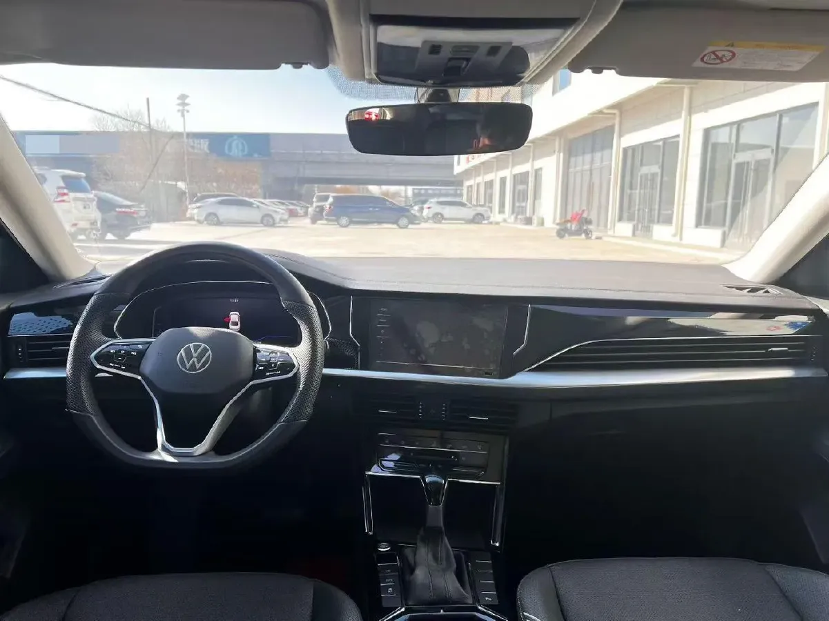 2024 Volkswagen Passat 2.0T 186HP L4 7DCT,autocango,china used car exporter,china ev exporter,chinese used car exporter,chinese used ev exporter