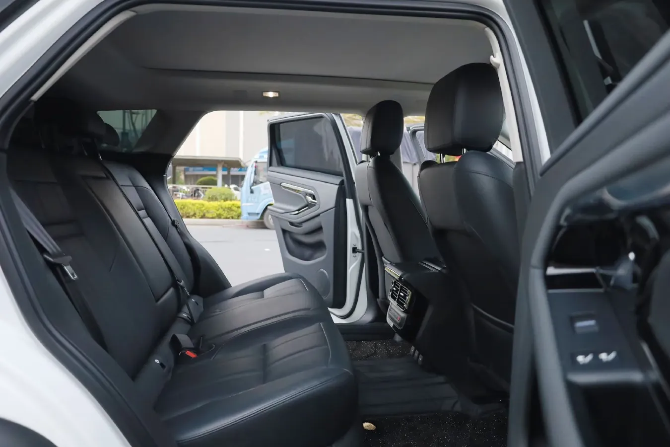 2021 Land Rover Range Rover Evoque 2.0T 249HP L4 9AT,autocango,china used car exporter,china ev exporter,chinese used car exporter,chinese used ev exporter