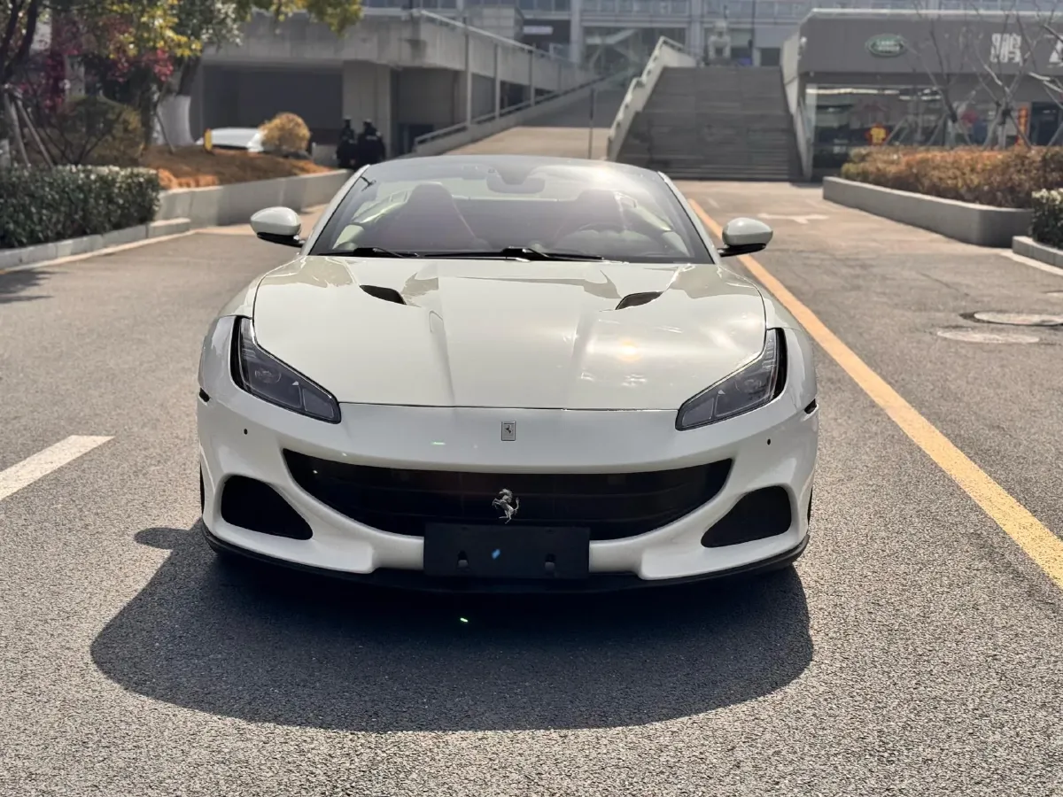 2018 Ferrari Portofino 3.9T 600HP V8 7DCT,autocango,china used car exporter,china ev exporter,chinese used car exporter,chinese used ev exporter