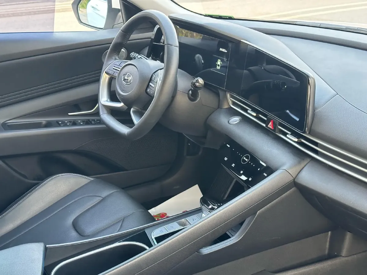 2022 Hyundai Elantra 1.5L 115HP L4 CVT,autocango,china used car exporter,china ev exporter,chinese used car exporter,chinese used ev exporter