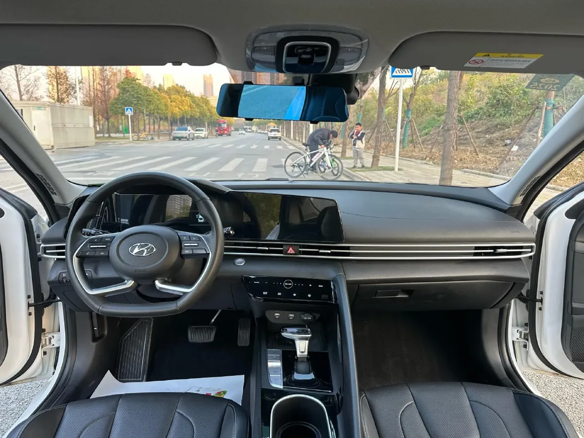 2022 Hyundai Elantra 1.5L 115HP L4 CVT,autocango,china used car exporter,china ev exporter,chinese used car exporter,chinese used ev exporter