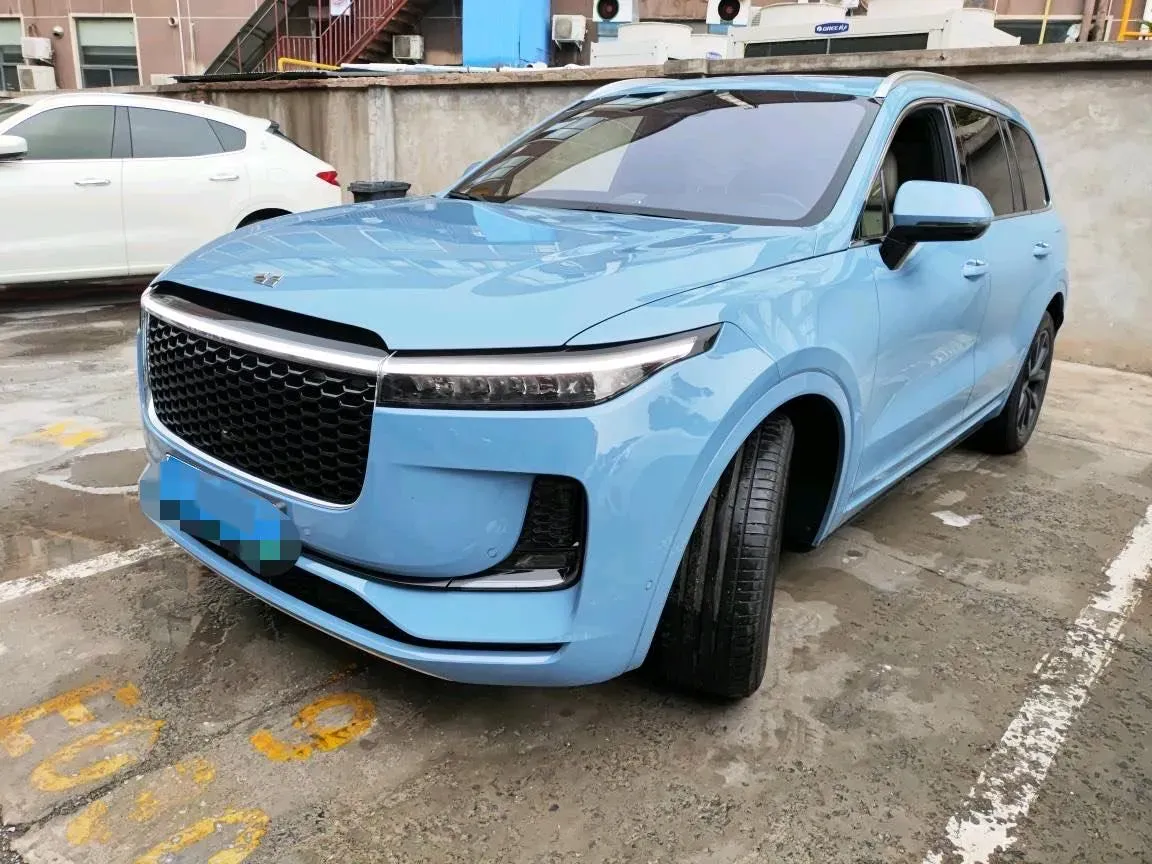 2021 Li ONE Range Extended 131HP REEV 40.5KWH,autocango,china used car exporter,china ev exporter,chinese used car exporter,chinese used ev exporter