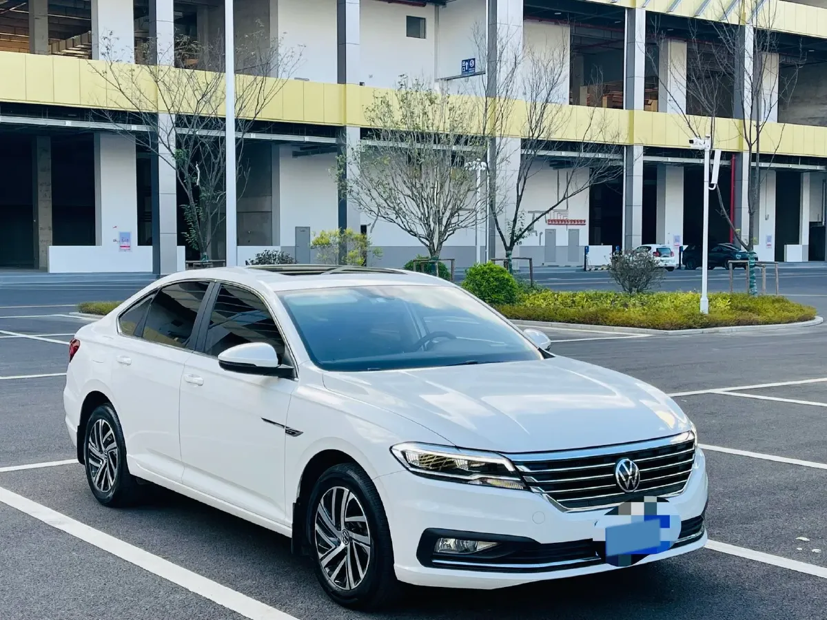 2022 Volkswagen T-Roc 1.4T 150HP L4 7DCT,autocango,china used car exporter,china ev exporter,chinese used car exporter,chinese used ev exporter