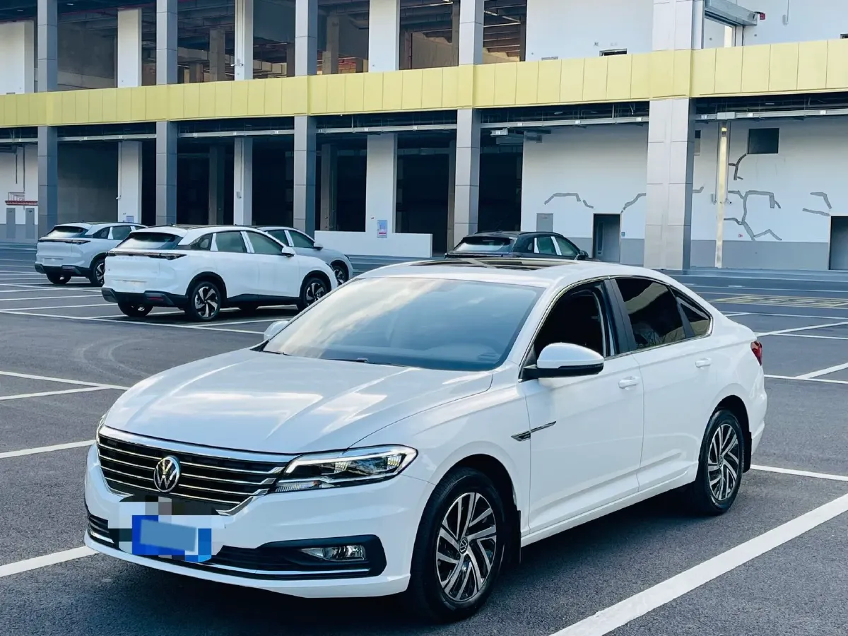 2022 Volkswagen T-Roc 1.4T 150HP L4 7DCT,autocango,china used car exporter,china ev exporter,chinese used car exporter,chinese used ev exporter