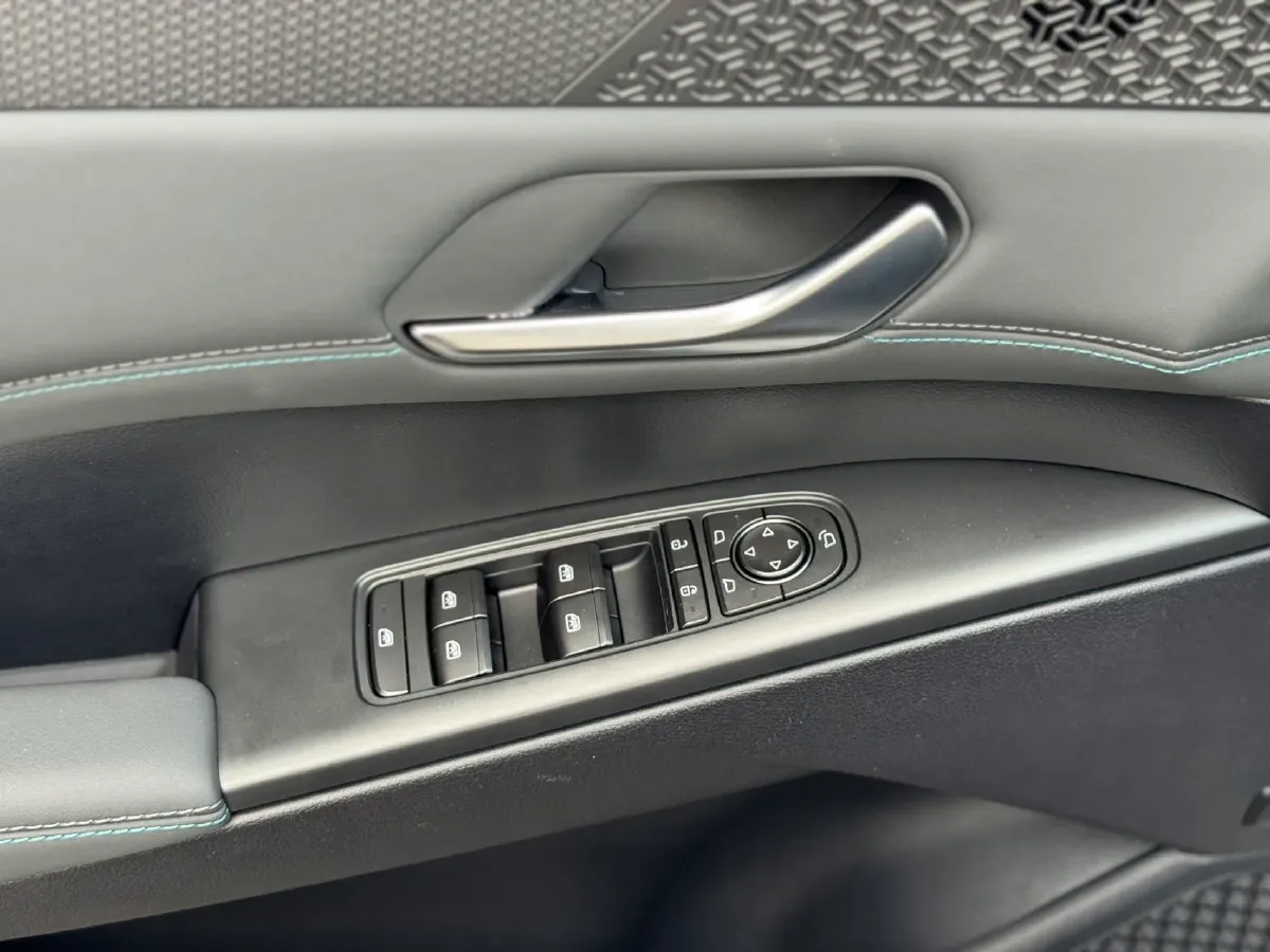 2025 BYD Qin Plus 1.5L 101HP L4 E-CVT PHEV 15.8KWH,autocango,china used car exporter,china ev exporter,chinese used car exporter,chinese used ev exporter