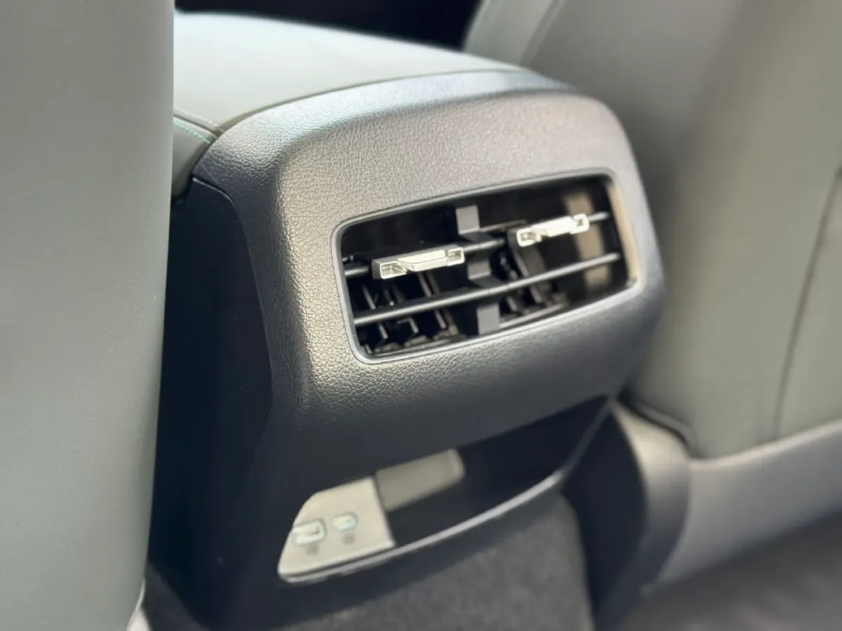 2025 BYD Qin Plus 1.5L 101HP L4 E-CVT PHEV 15.8KWH,autocango,china used car exporter,china ev exporter,chinese used car exporter,chinese used ev exporter