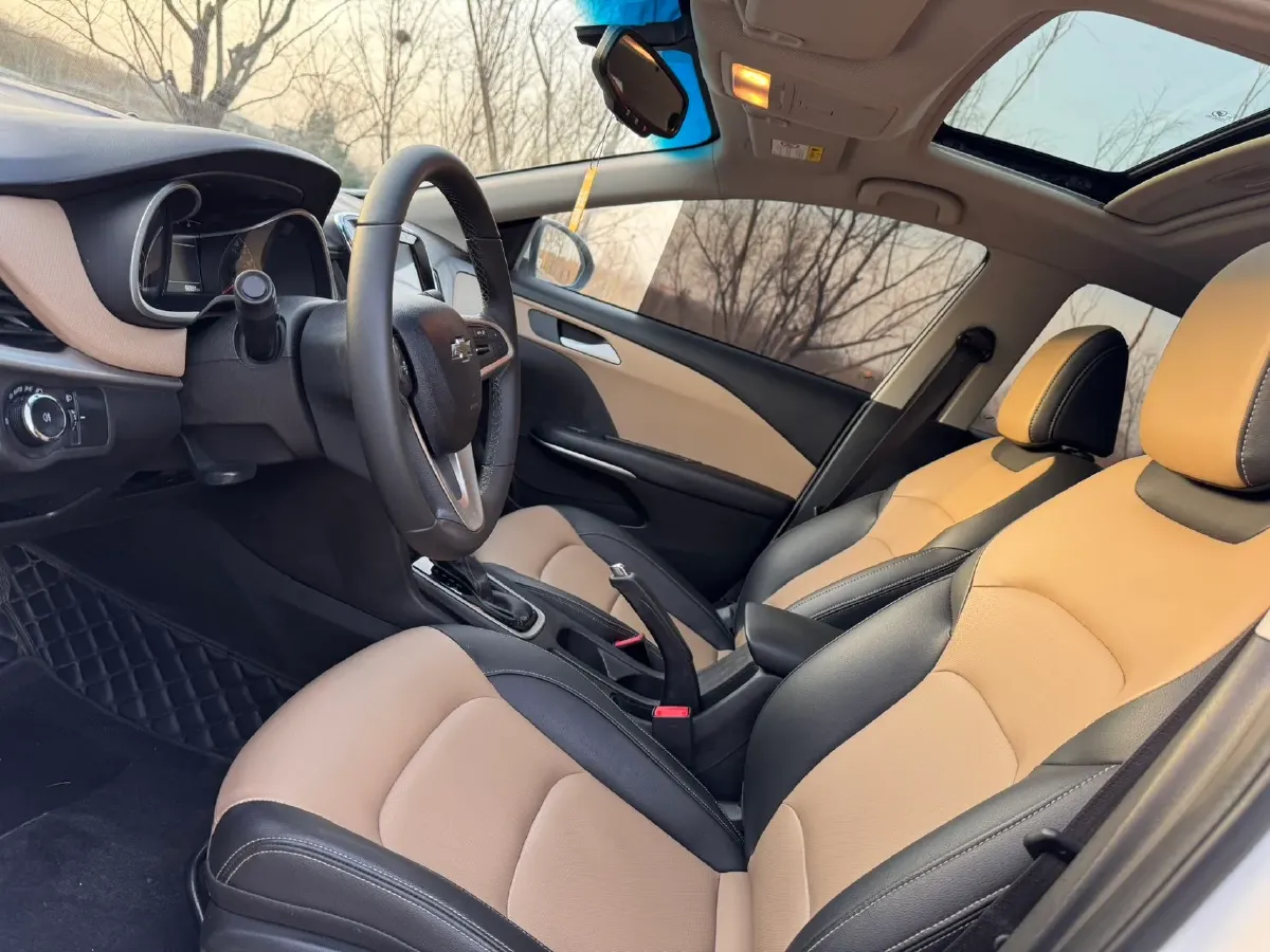 2020 Chevrolet Monza 1.5L 113HP L4 6AT,autocango,china used car exporter,china ev exporter,chinese used car exporter,chinese used ev exporter