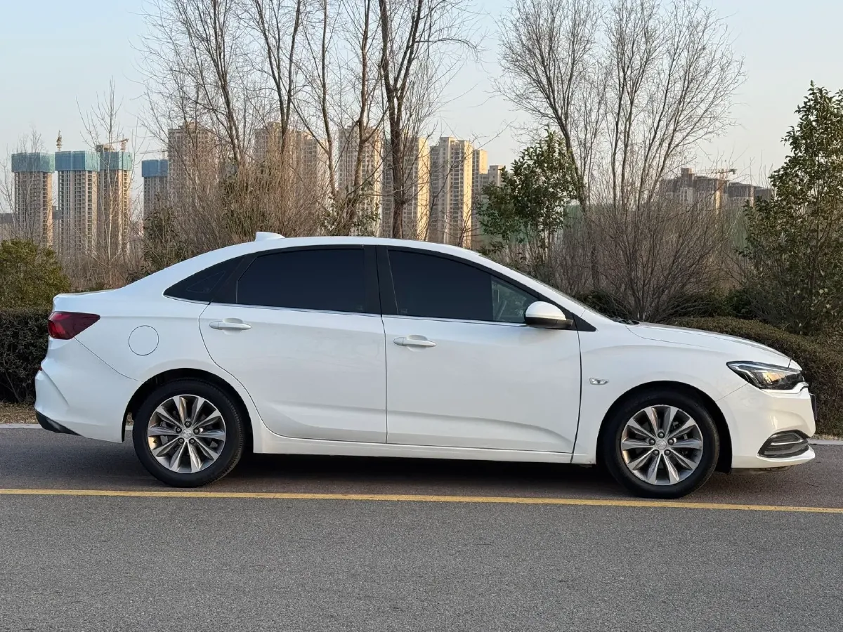 2020 Chevrolet Monza 1.5L 113HP L4 6AT,autocango,china used car exporter,china ev exporter,chinese used car exporter,chinese used ev exporter