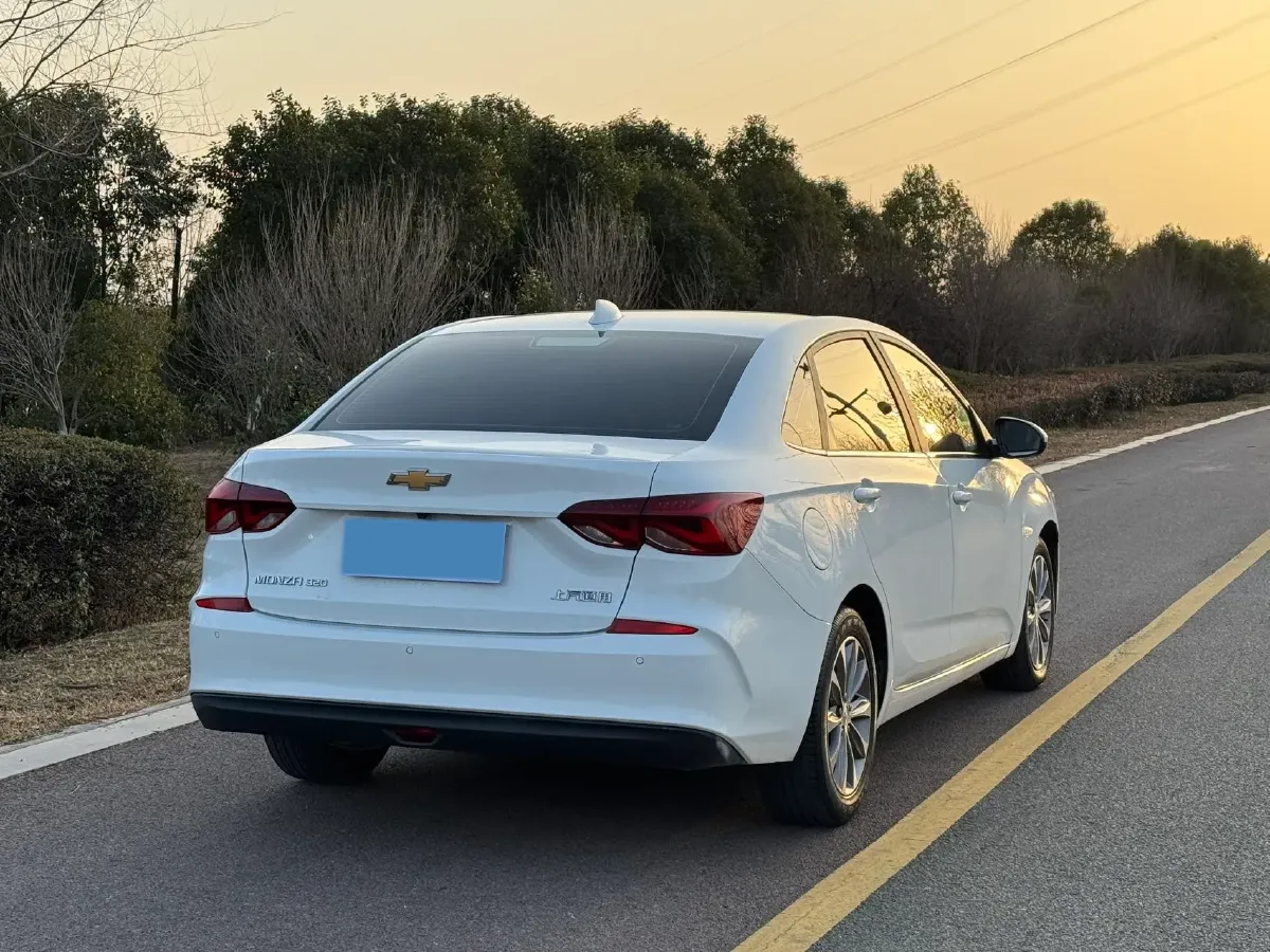 2020 Chevrolet Monza 1.5L 113HP L4 6AT,autocango,china used car exporter,china ev exporter,chinese used car exporter,chinese used ev exporter