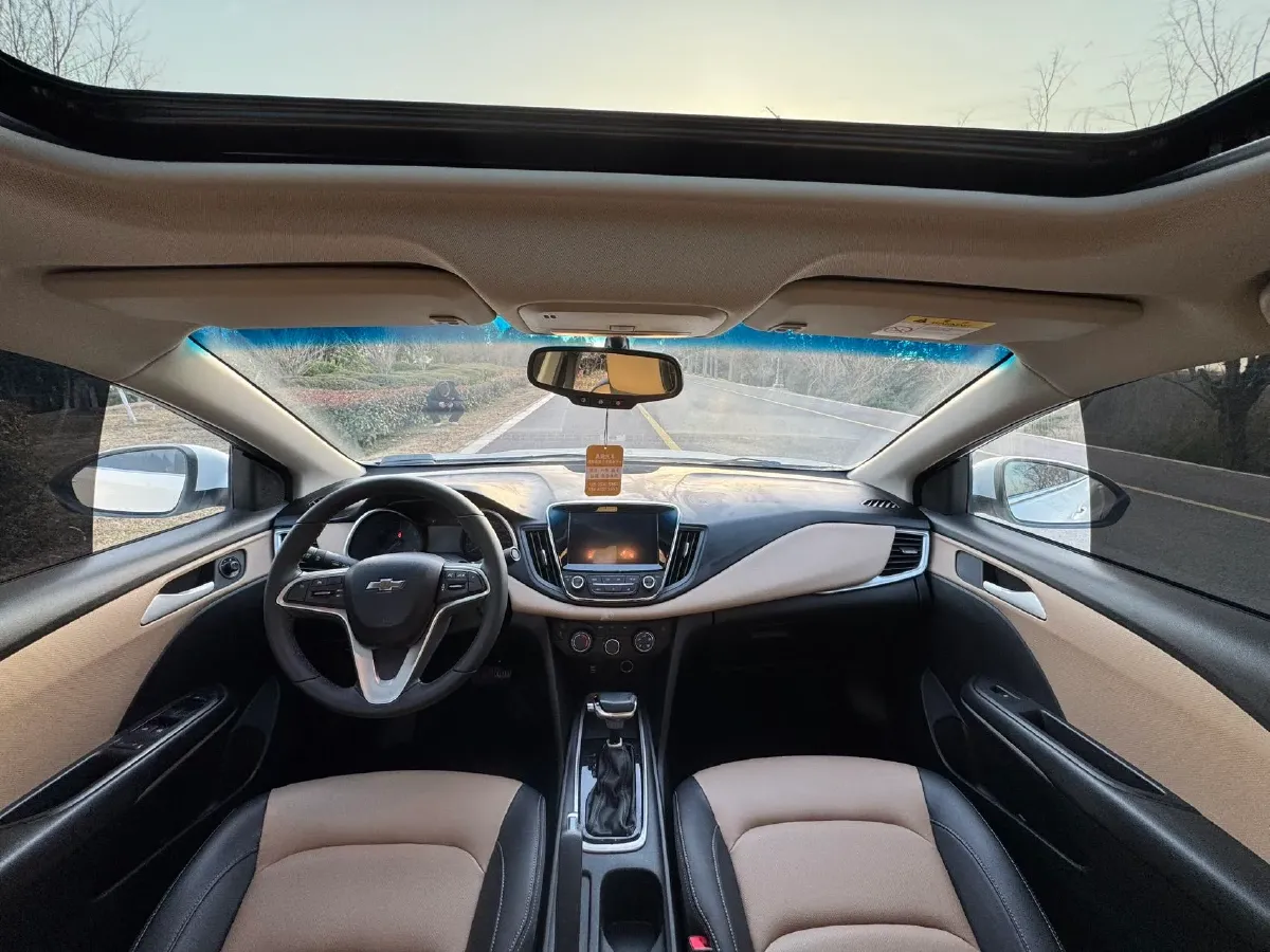 2020 Chevrolet Monza 1.5L 113HP L4 6AT,autocango,china used car exporter,china ev exporter,chinese used car exporter,chinese used ev exporter