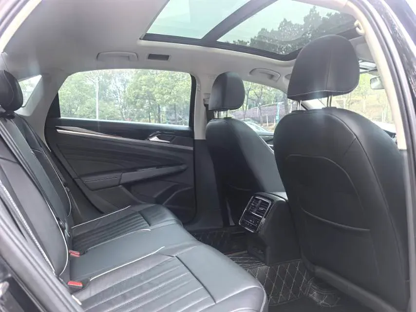 2022 Skoda Kodiak GT 2.0T 186HP L4 7DCT,autocango,china used car exporter,china ev exporter,chinese used car exporter,chinese used ev exporter