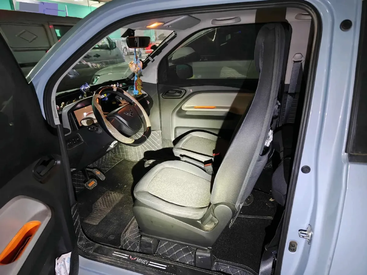 2022 LingBox uni BEV 11.52KWH,autocango,china used car exporter,china ev exporter,chinese used car exporter,chinese used ev exporter