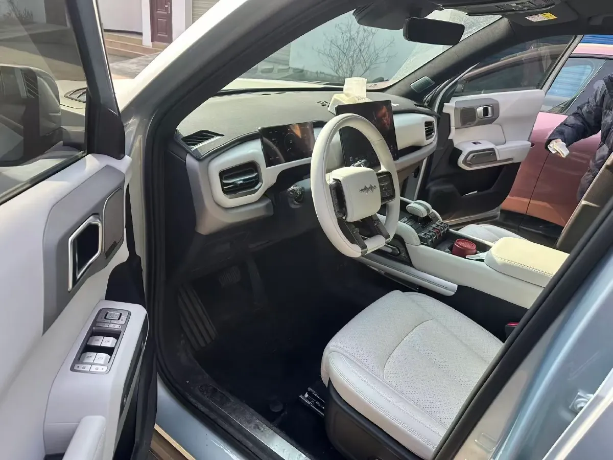 2025 FangChengBao Tai 3 BEV,autocango,china used car exporter,china ev exporter,chinese used car exporter,chinese used ev exporter